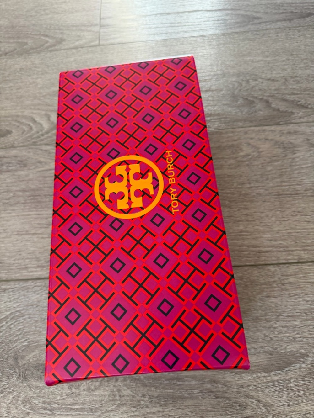 Tory Burch Black Leather Ballet Flats with Gold Logo - Picture 4 of 6